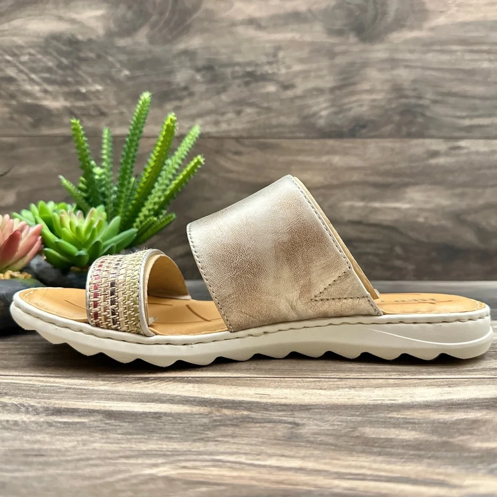 NIB Born Shore Slide Sandal Light Gold Leather Fabric Combo - Picture 6 of 12